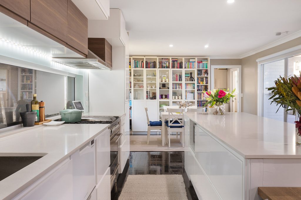 22 Turon Avenue, Baulkham Hills NSW 2153 - photo 2