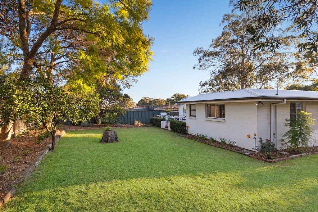 22 Turon Avenue, Baulkham Hills NSW 2153 - photo 12