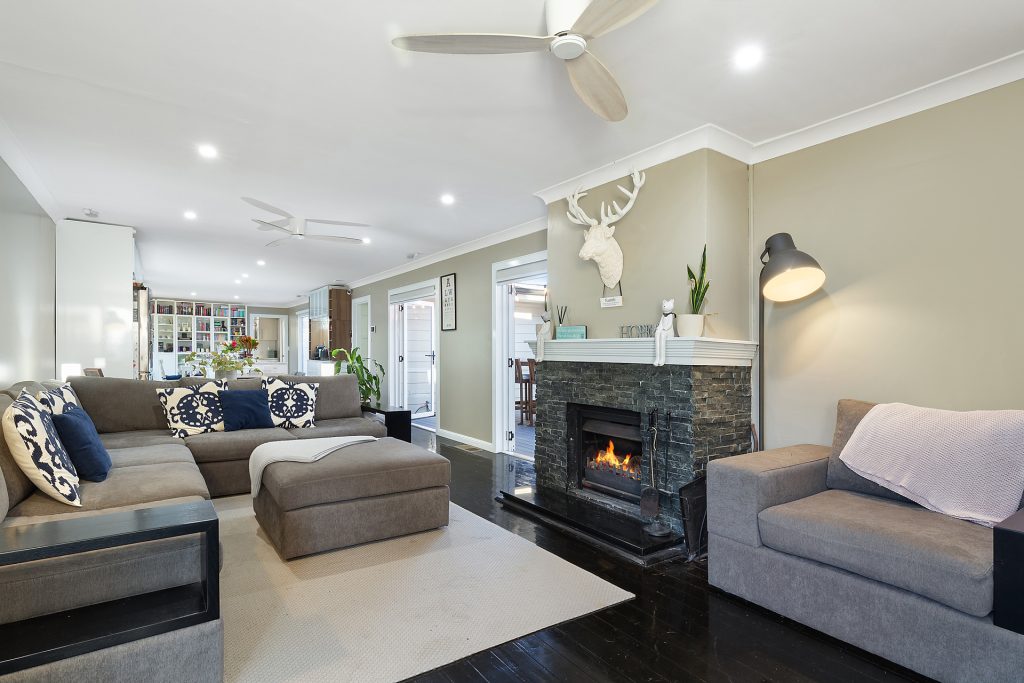 22 Turon Avenue, Baulkham Hills NSW 2153 - photo 4