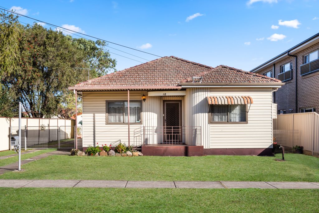 18 Kimberley Street, Merrylands NSW 2160 - McGrath West Group