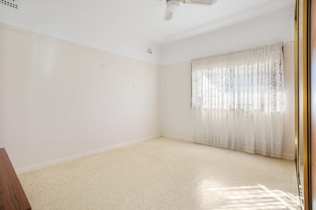 18 Kimberley Street, Merrylands NSW 2160 - photo 7