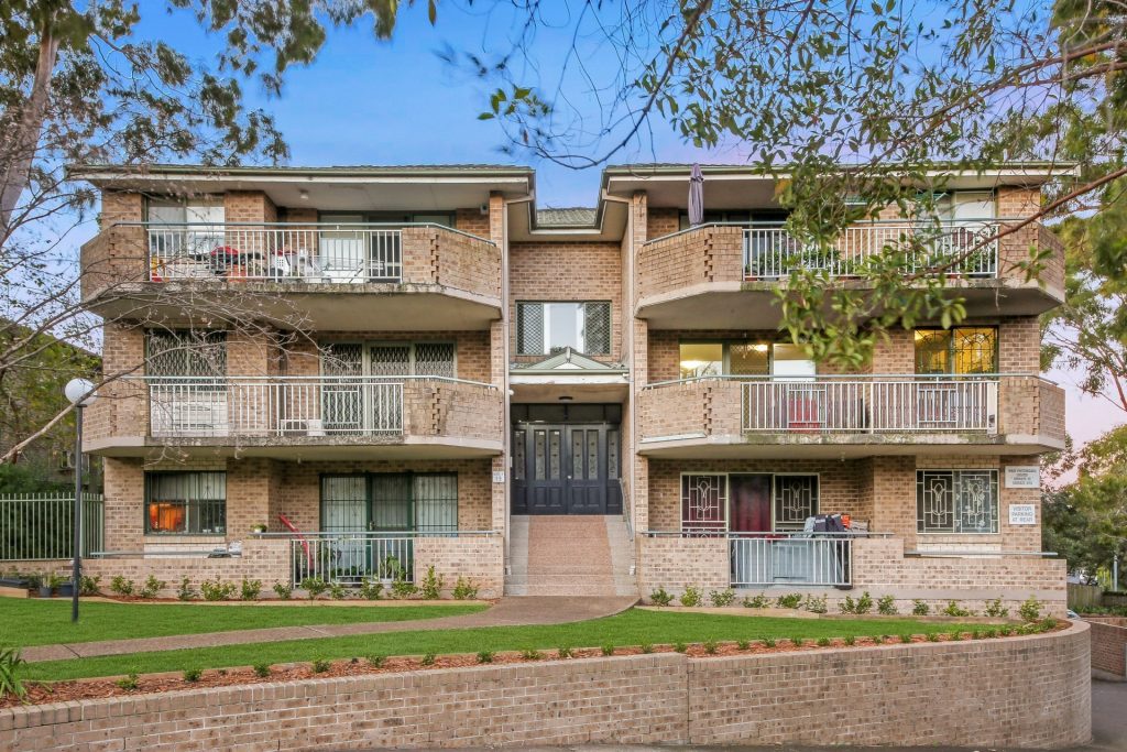 4/3-7 Crown Street, Granville NSW 2142 - McGrath West Group