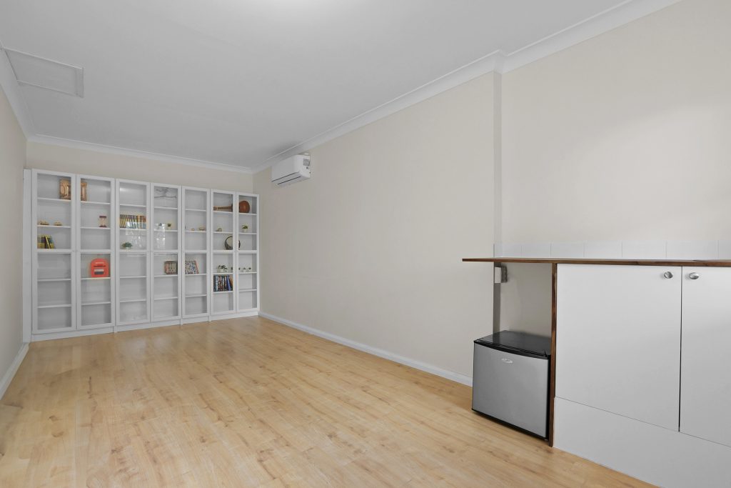 98 Lanhams Road, Winston Hills NSW 2153 - photo 11