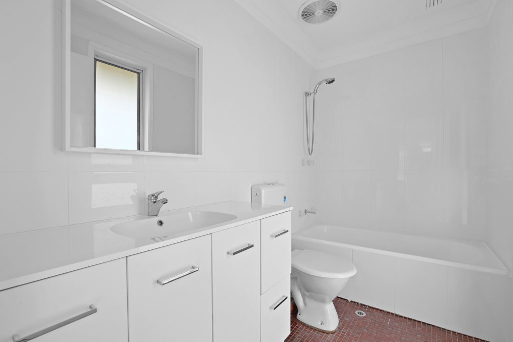 98 Lanhams Road, Winston Hills NSW 2153 - photo 7