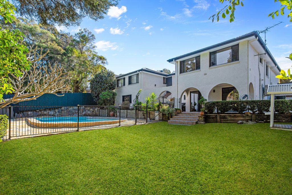 31 Gumnut Road, Cherrybrook NSW 2126 - photo 2