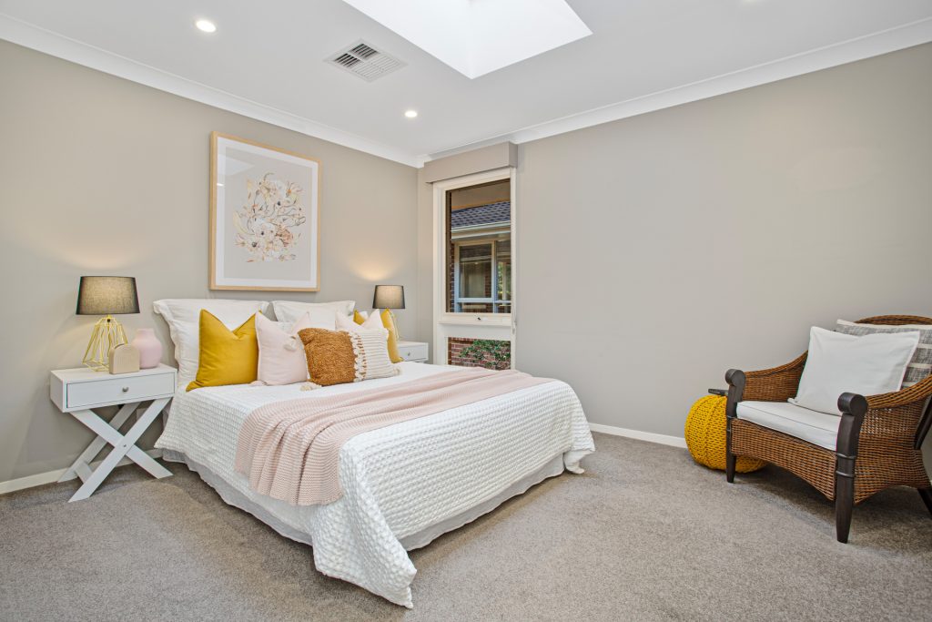 5 Raine Avenue, North Rocks NSW 2151 - photo 8