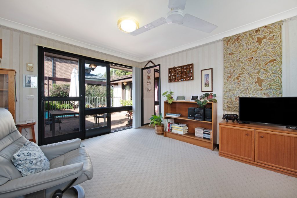 7 Mill Drive, North Rocks NSW 2151 - photo 6