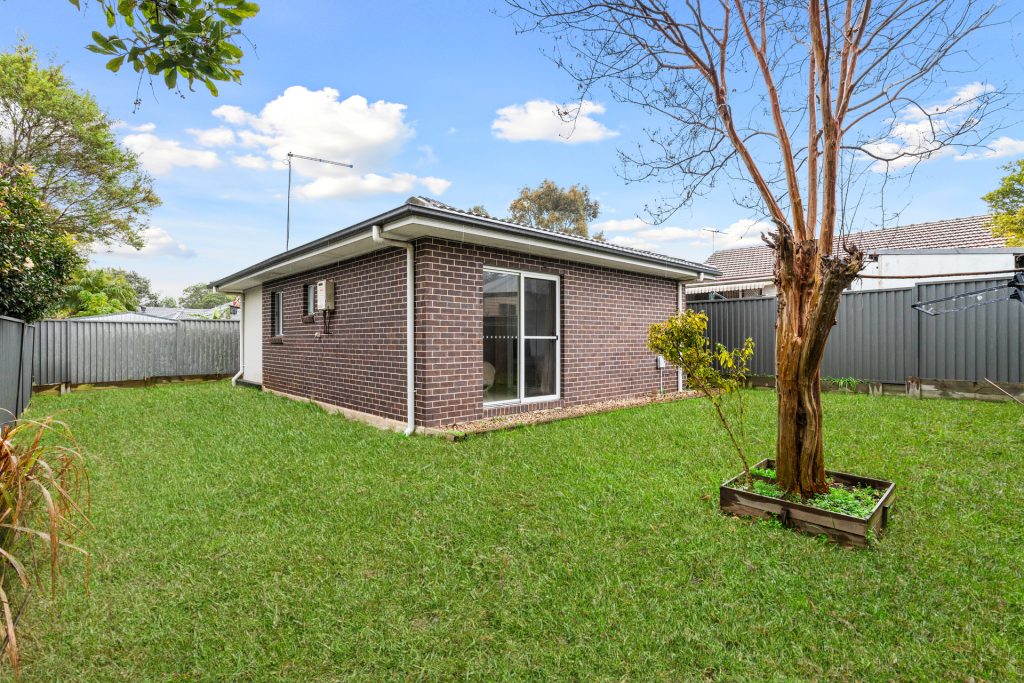 46 Carinya Road, Girraween NSW 2145 - photo 15