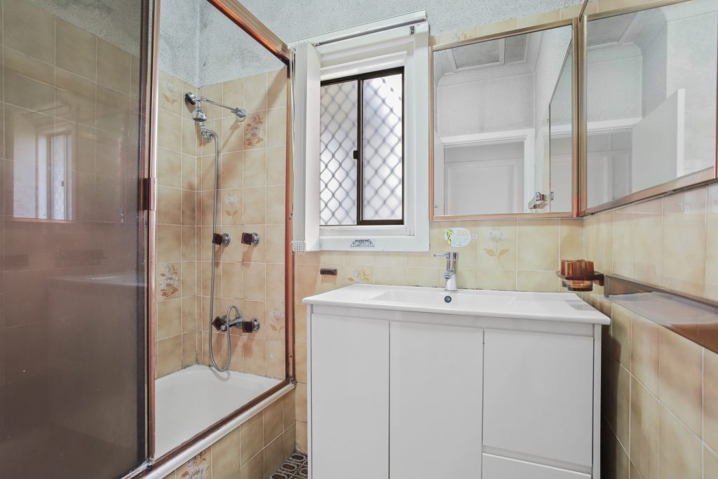 46 Carinya Road, Girraween NSW 2145 - photo 7