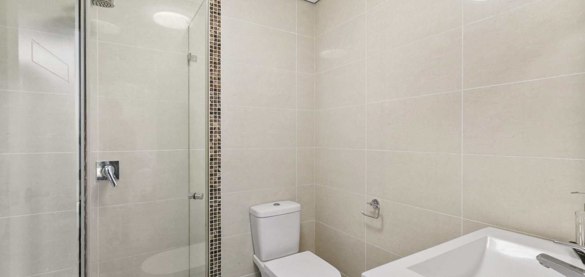 2/5 Sherwin Avenue, Castle Hill NSW 2154 - photo 10