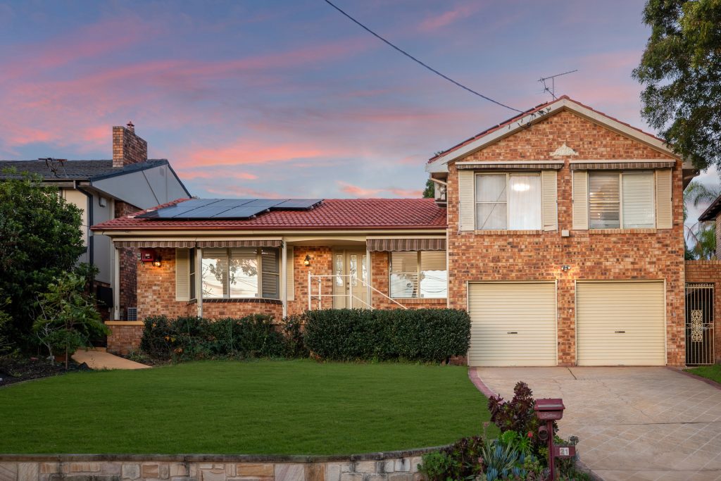 21 Oleander Avenue, Baulkham Hills NSW 2153 - photo 4