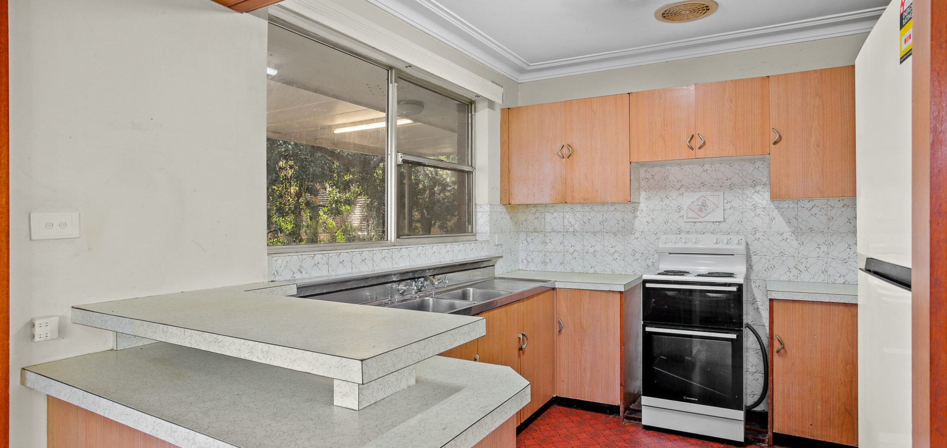 10 Allambie Avenue, Northmead NSW 2152 - photo 4