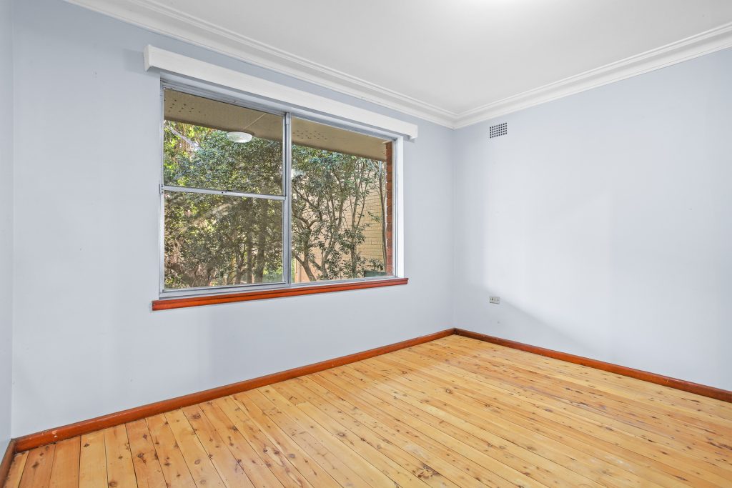 10 Allambie Avenue, Northmead NSW 2152 - photo 6
