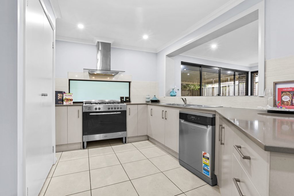 12 Emancipation Street, Bungarribee NSW 2767 - photo 8