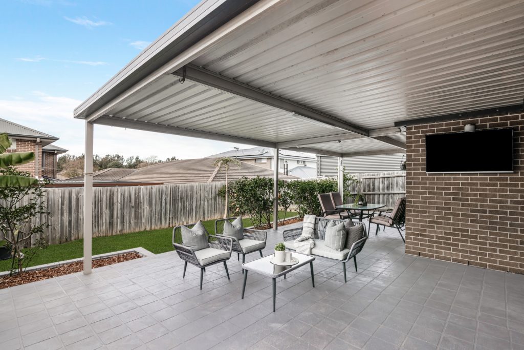 25 Paringa Drive, The Ponds NSW 2769 - photo 4