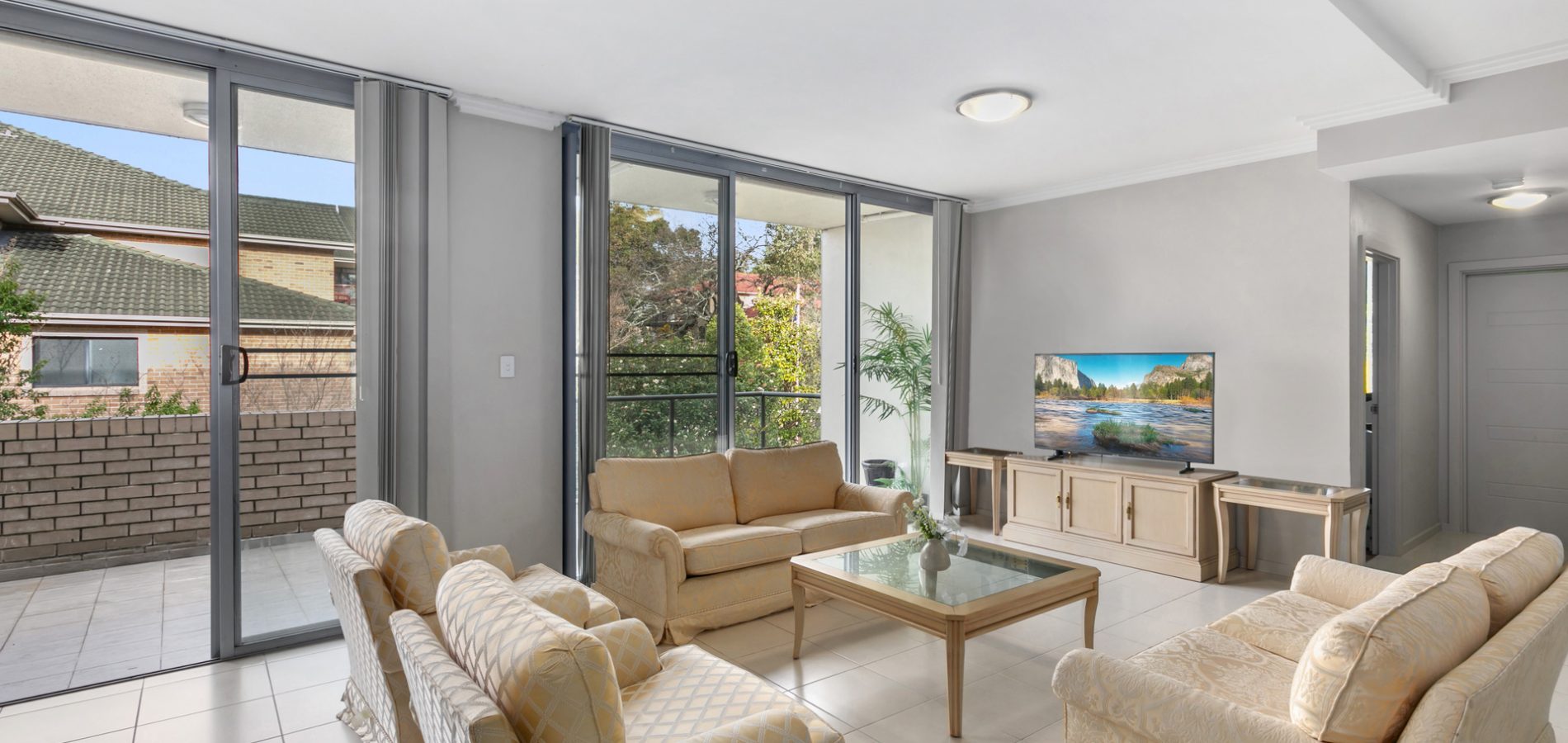 18/5 Sherwin Avenue, Castle Hill NSW 2154 - photo 3
