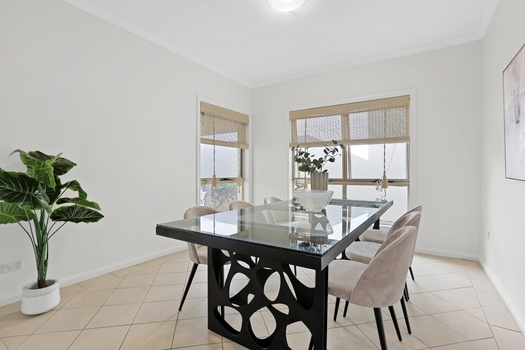 32 Linden Way, Bella Vista NSW 2153 - photo 4
