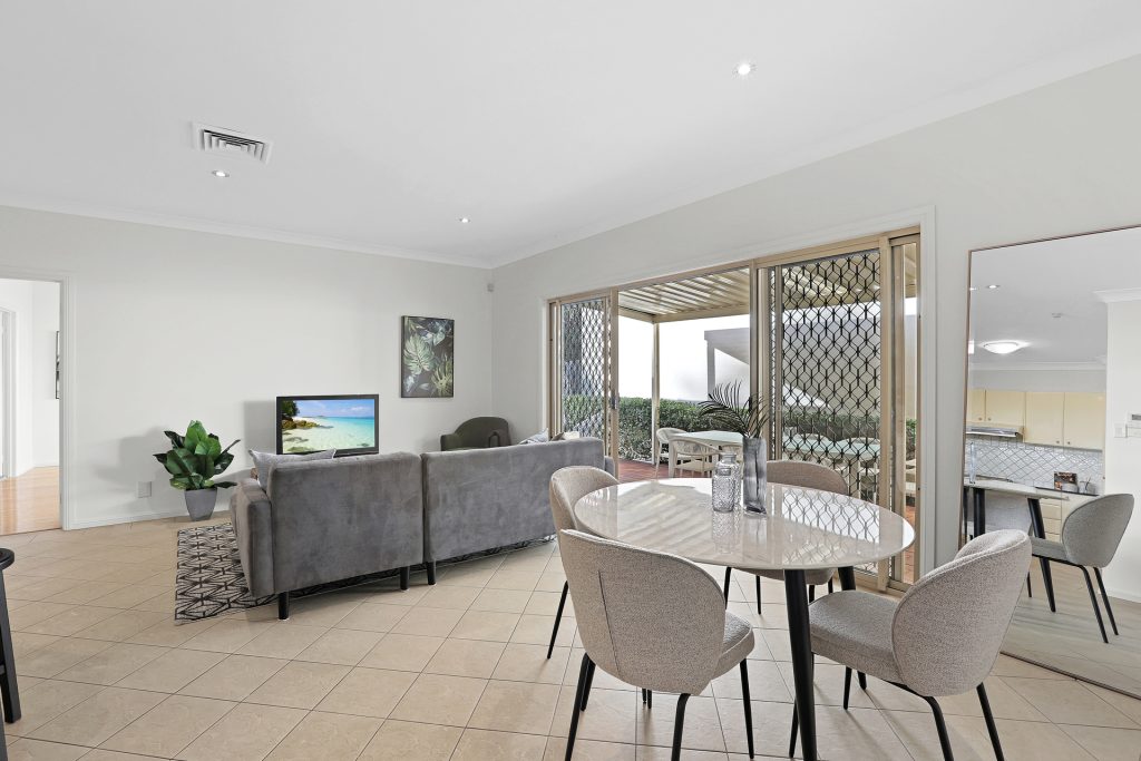 32 Linden Way, Bella Vista NSW 2153 - photo 5
