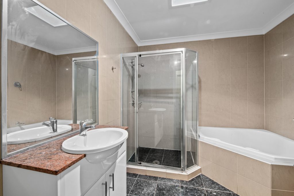 116 Harrington Avenue, Castle Hill NSW 2154 - photo 10