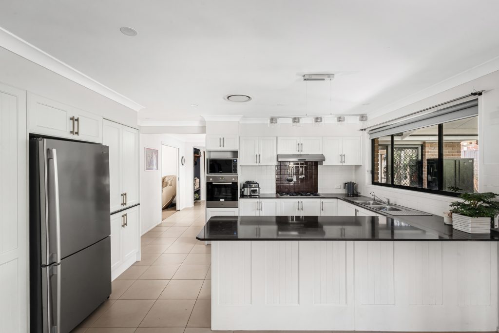 17 Brackley Street, Stanhope Gardens NSW 2768 - photo 2