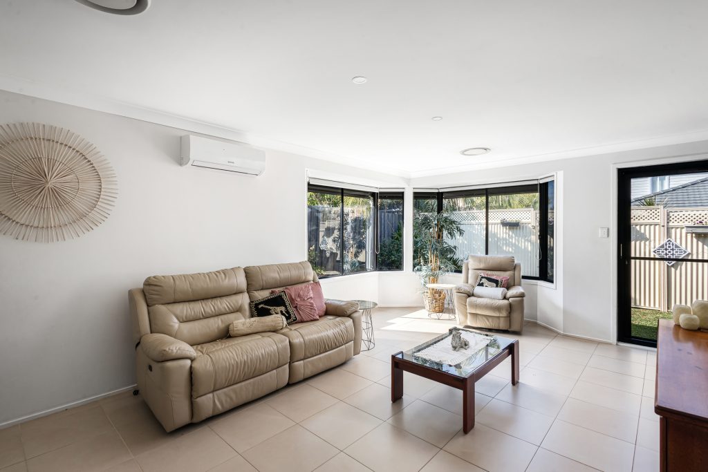 17 Brackley Street, Stanhope Gardens NSW 2768 - photo 4