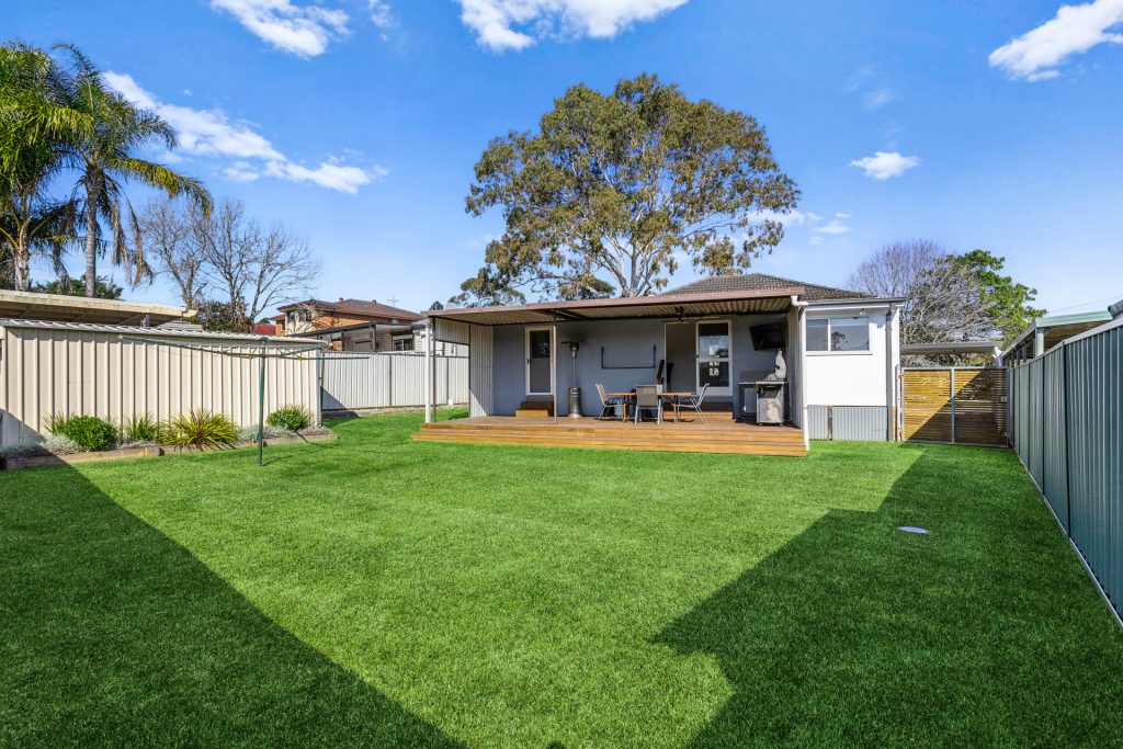 11 Sturt Street, Lalor Park NSW 2147 - photo 9