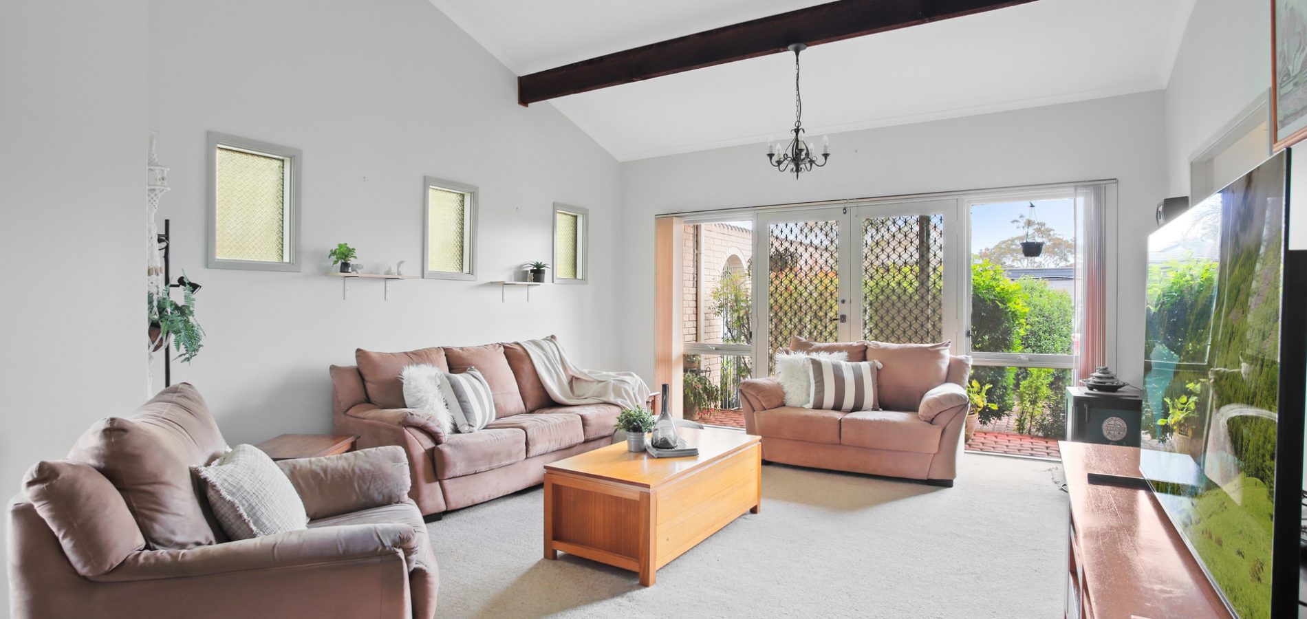 10 Shadwell Crescent, Kings Langley NSW 2147 - photo 2