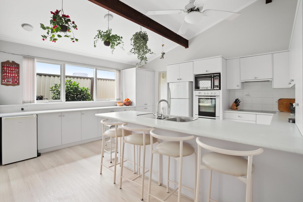 10 Shadwell Crescent, Kings Langley NSW 2147 - photo 4