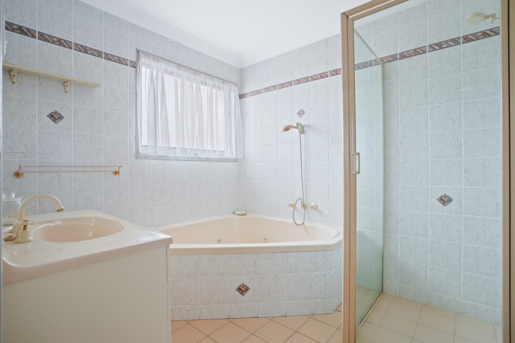 10 Shadwell Crescent, Kings Langley NSW 2147 - photo 8