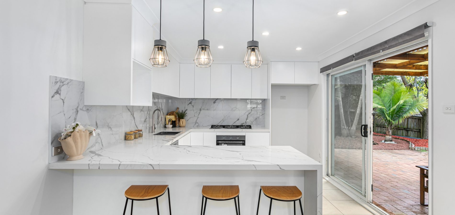 24 Lincoln Place, Castle Hill NSW 2154 - photo 2
