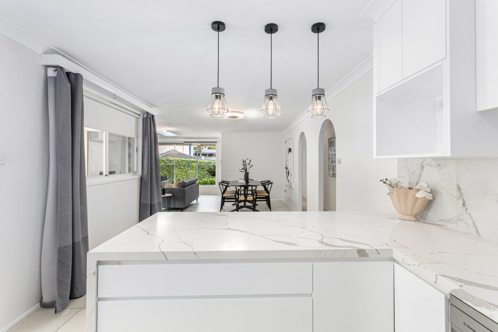 24 Lincoln Place, Castle Hill NSW 2154 - photo 3