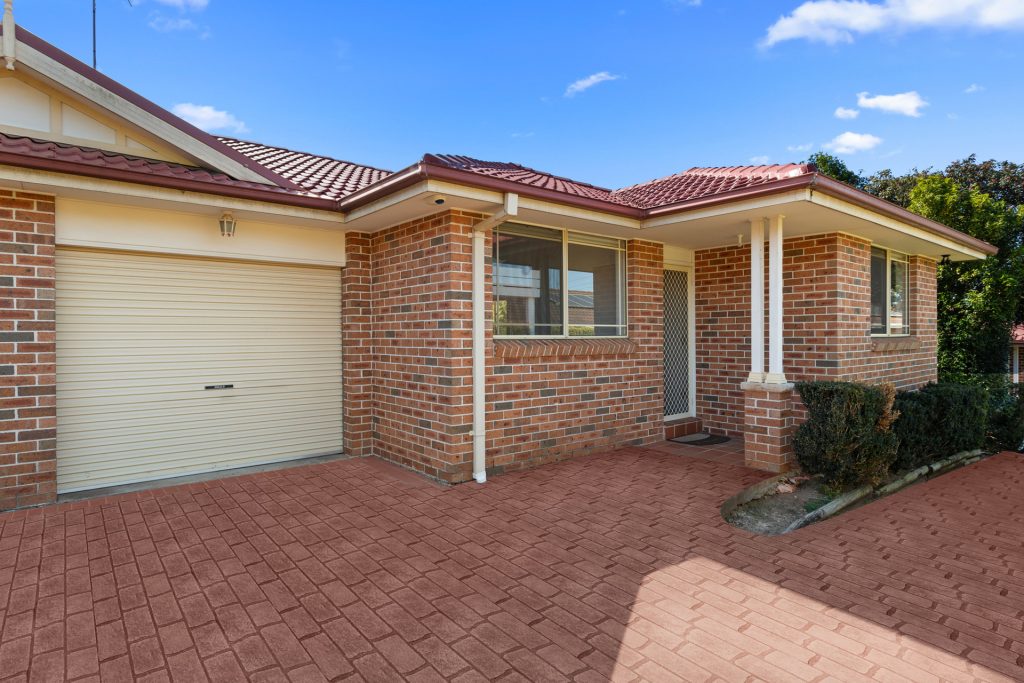 1/102A Targo Road, Girraween NSW 2145 - McGrath West Group