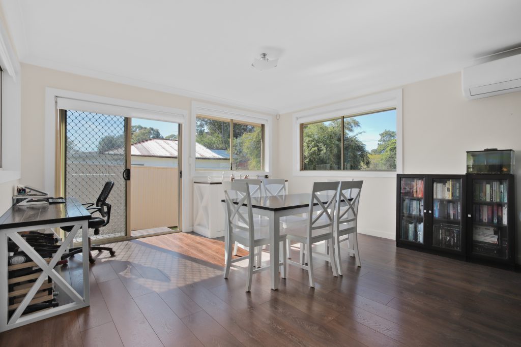 1/102A Targo Road, Girraween NSW 2145 - photo 3