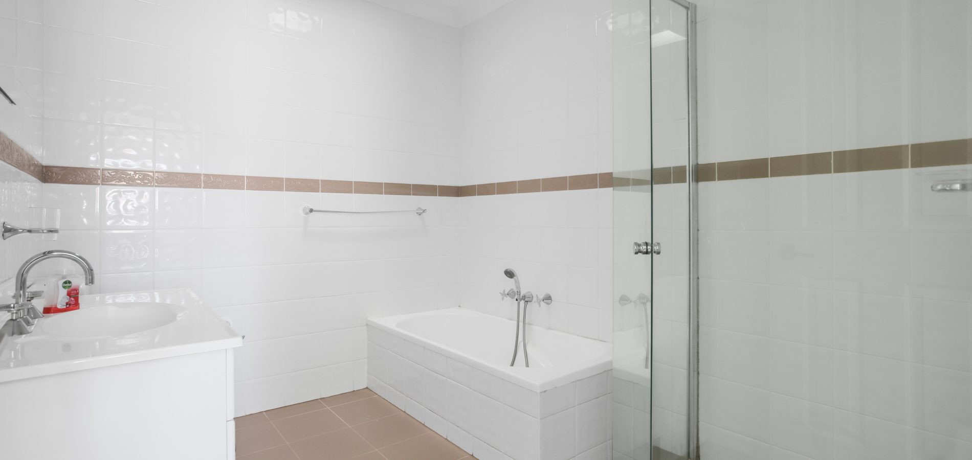 1/102A Targo Road, Girraween NSW 2145 - photo 7