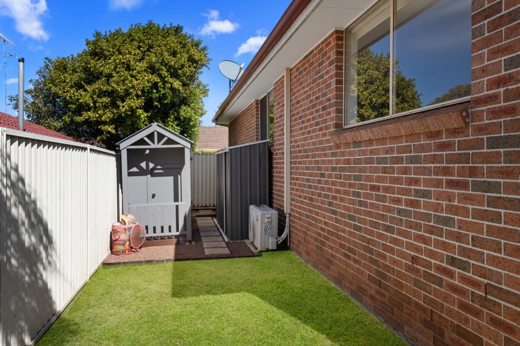 1/102A Targo Road, Girraween NSW 2145 - photo 9