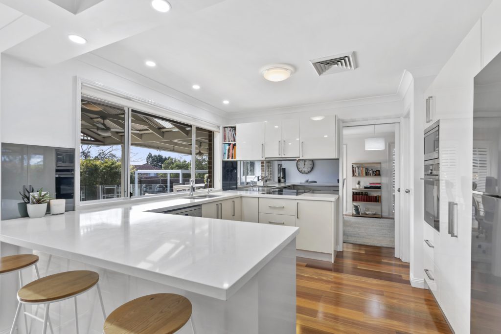 6 Winslow Avenue, Castle Hill NSW 2154 - photo 2