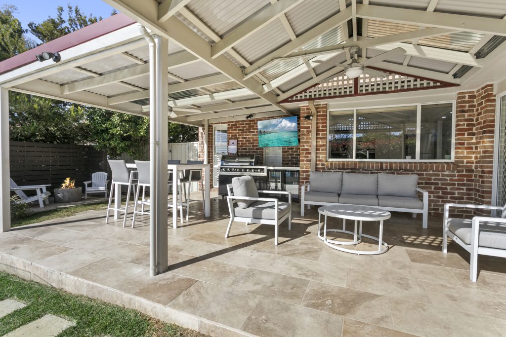 6 Winslow Avenue, Castle Hill NSW 2154 - photo 15