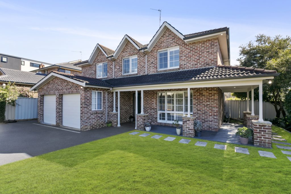 6 Winslow Avenue, Castle Hill NSW 2154 - photo 17