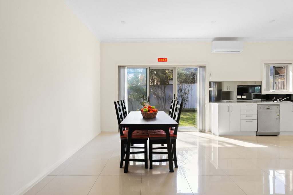 15B Magowar Road, Pendle Hill NSW 2145 - photo 4