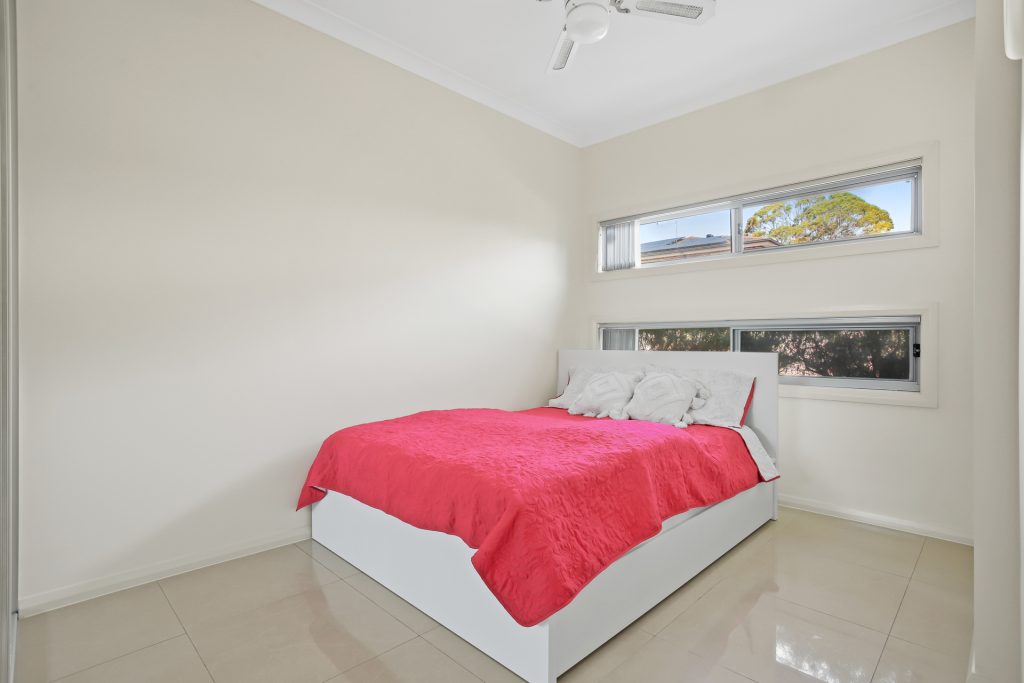 15B Magowar Road, Pendle Hill NSW 2145 - photo 6