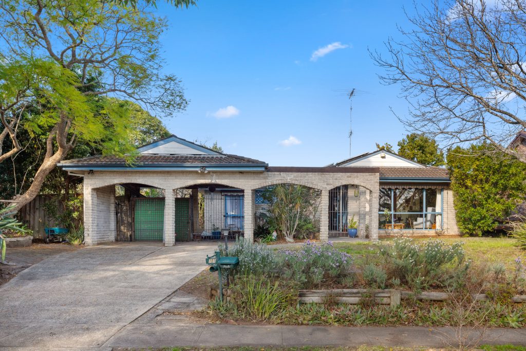 101 Sporing Avenue, Kings Langley NSW 2147 - photo 15