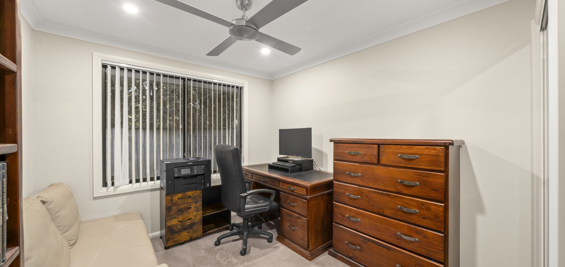 8 Dutton Road, Beaumont Hills NSW 2155 - photo 11