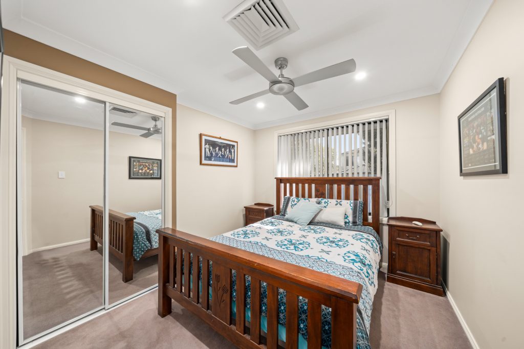 8 Dutton Road, Beaumont Hills NSW 2155 - photo 12