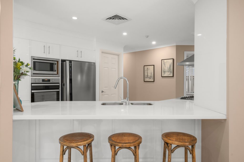 8 Dutton Road, Beaumont Hills NSW 2155 - photo 9