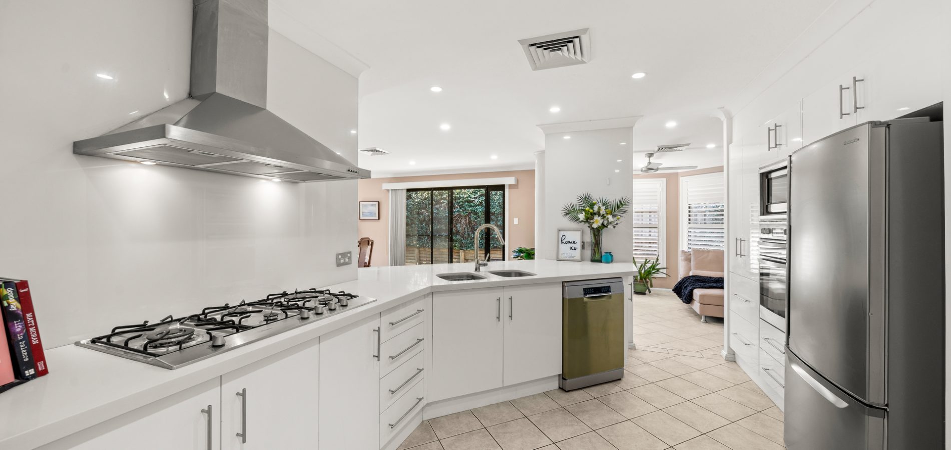 8 Dutton Road, Beaumont Hills NSW 2155 - photo 10