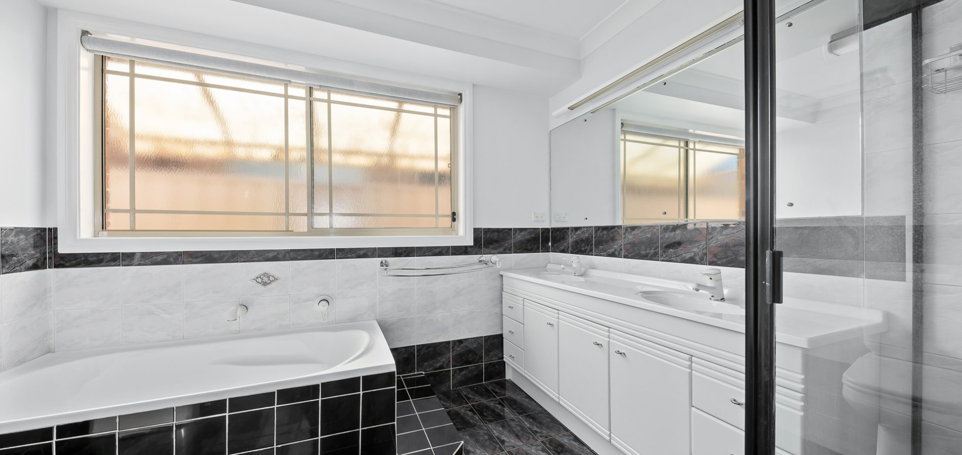 5 Windmill Close, Seven Hills NSW 2147 - photo 7