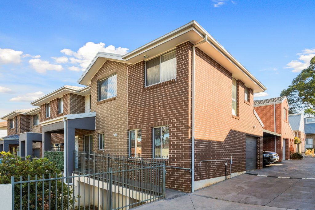 4/166 Targo Road, Girraween NSW 2145 - McGrath West Group