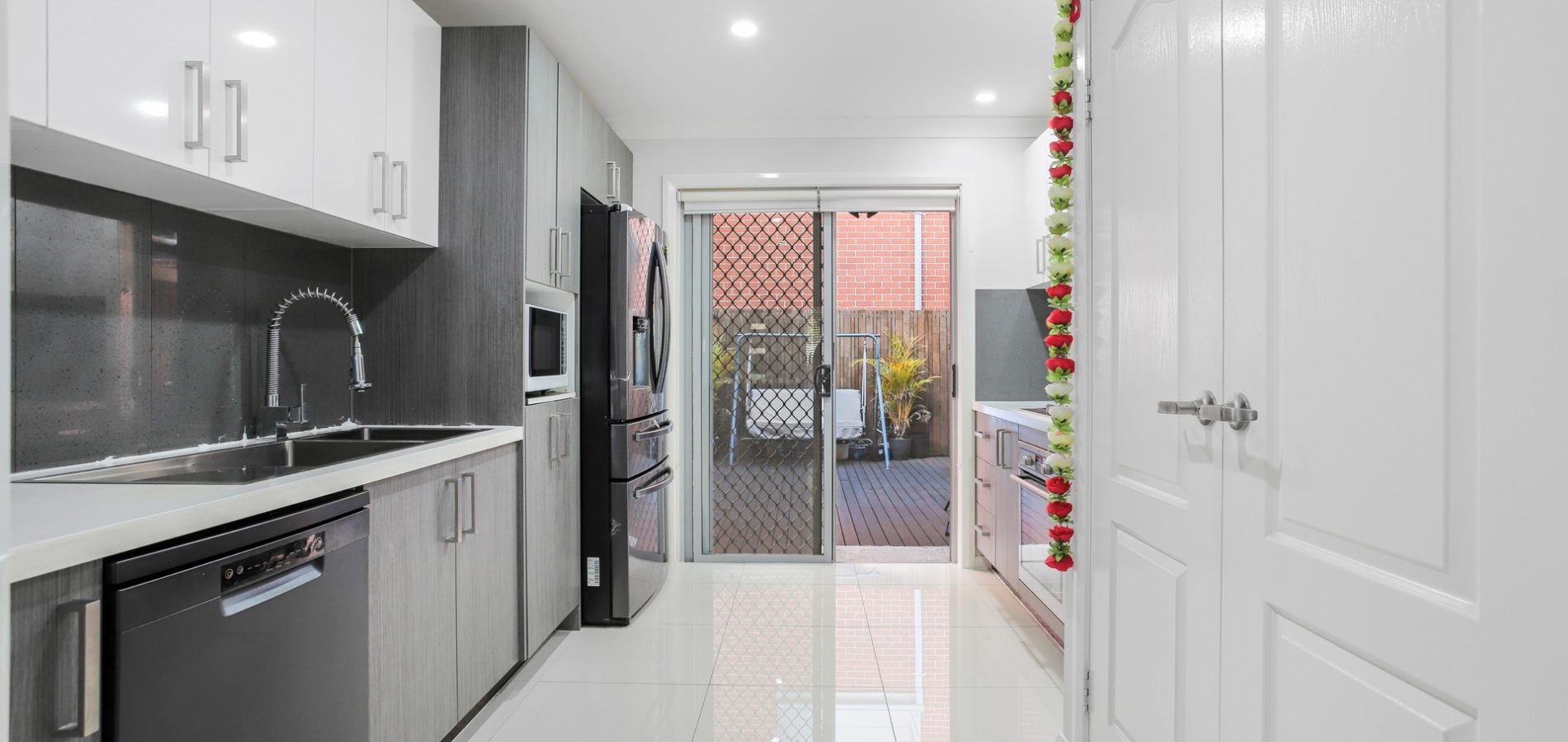 4/166 Targo Road, Girraween NSW 2145 - photo 5