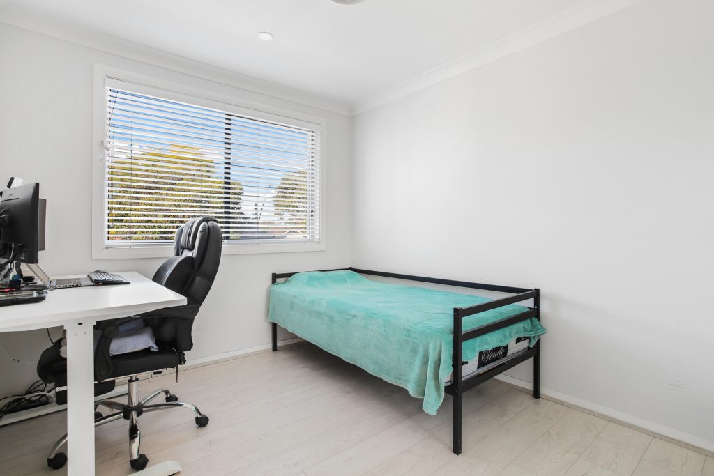 4/166 Targo Road, Girraween NSW 2145 - photo 8
