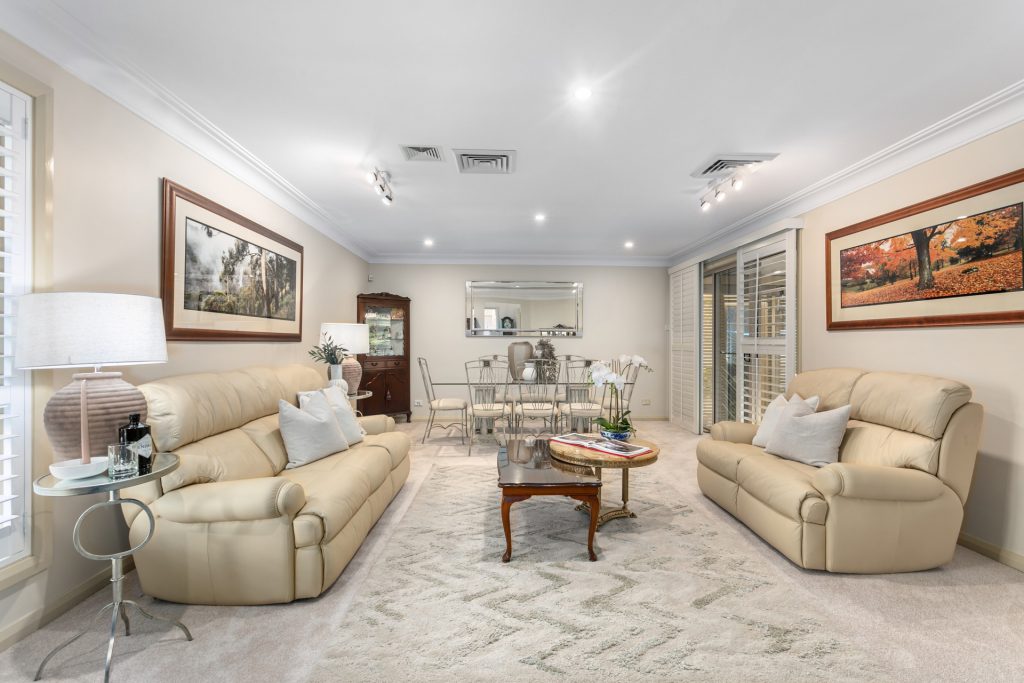 5 St Simon Place, Castle Hill NSW 2154 - photo 4